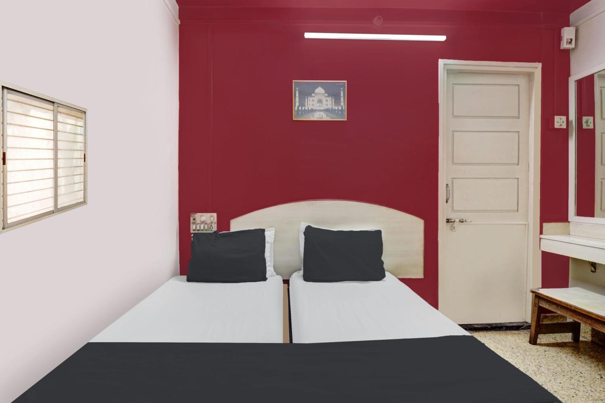 מלון הובלי Spot On Shree Ram Residency מראה חיצוני תמונה